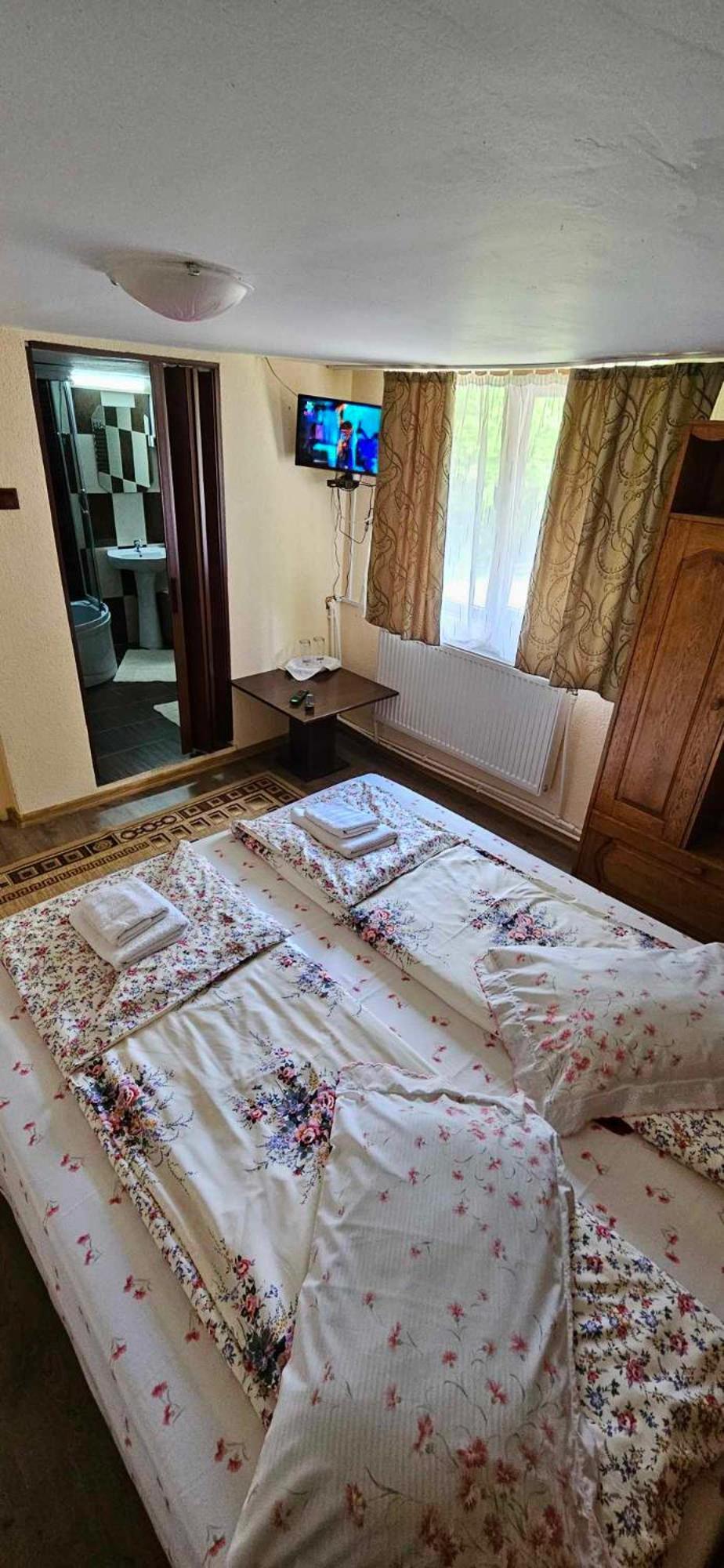 Cabana Cerbu Bozovici Bagian luar foto